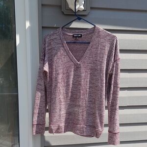 Kirkland Signature Women's V-Neck Sweater - Burgundy and White